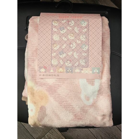 Bioworld Sanrio Hello Kitty Friends Latte Fleece Plush Throw Blanket 45x60" New - Picture 1 of 2
